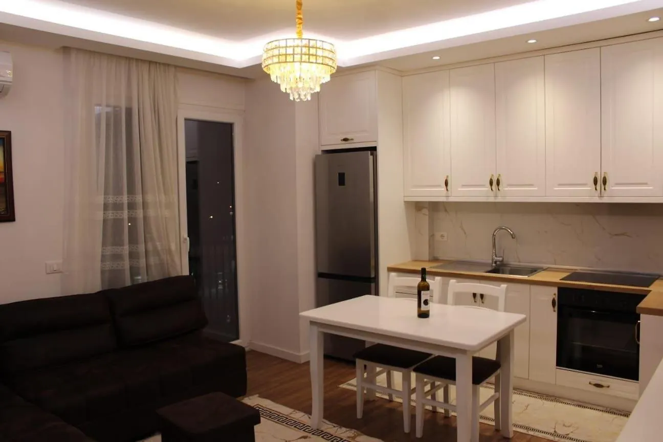 Sun Power Apartment Tirana 0*,